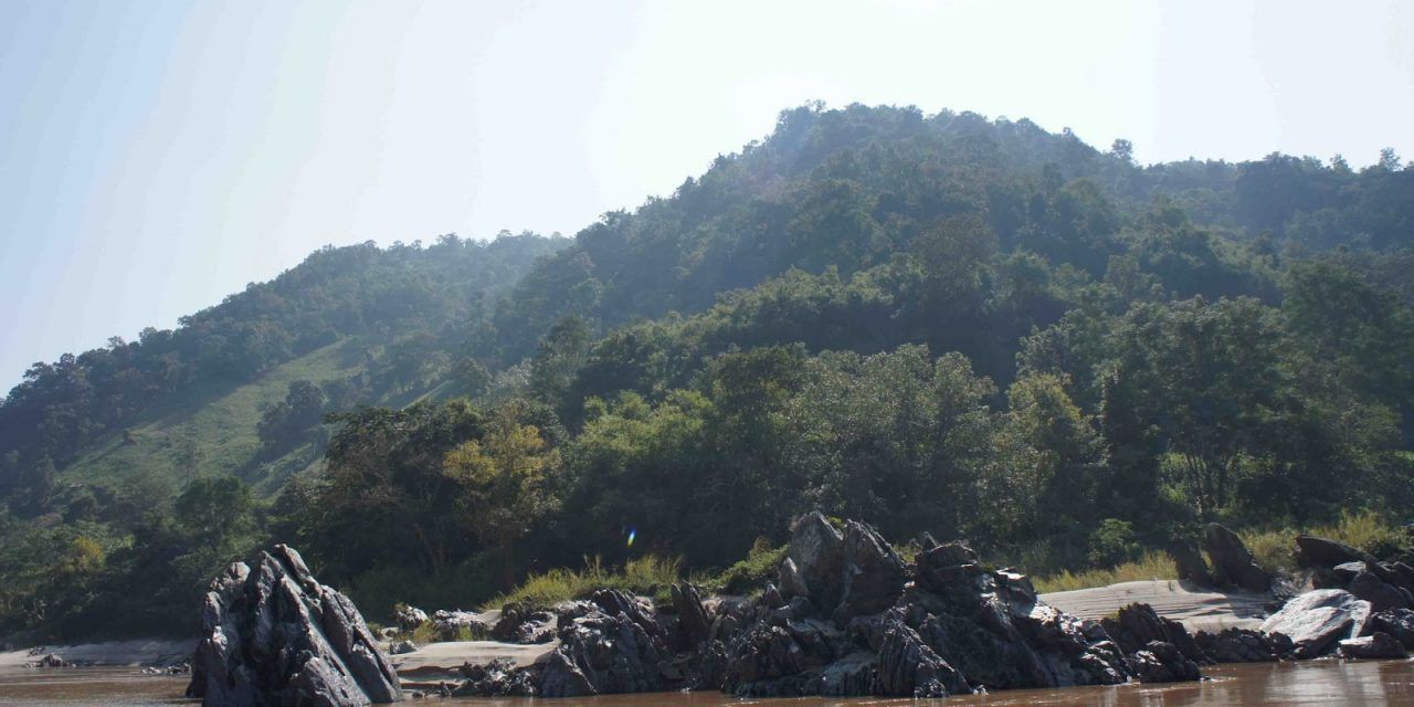 POR EL MEKONG, HACIA LUANG PRA BANG