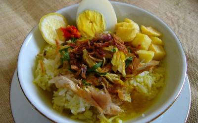 Cómo cocinar Soto Ayam (Malasia)